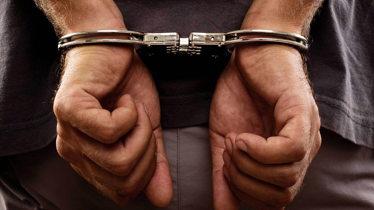 بينها 5 تماثيل ذهبية.. ضبط مصري بحوزته 126 قطعة أثرية قبل تهريبها (صور)