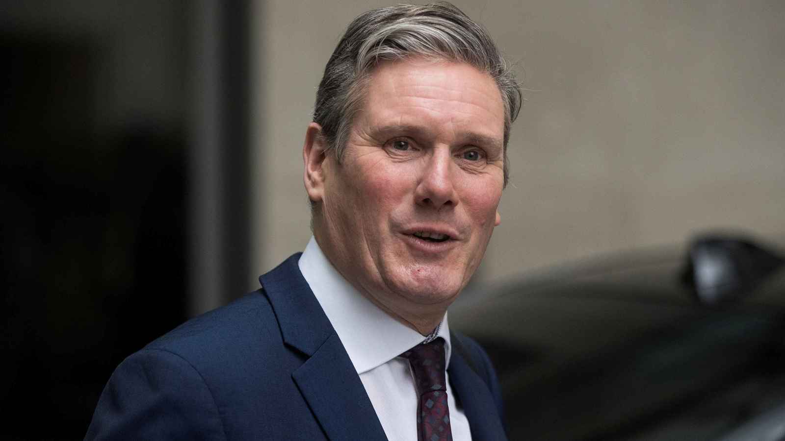 رئيس الوزراء البريطاني: لا أنوي التحدث مع بوتين