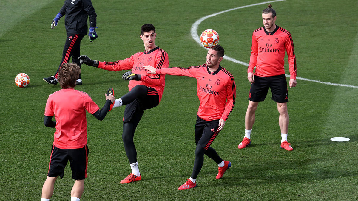 الموعد والقنوات الناقلة لمباراة ريال مدريد وأياكس‎ في دوري أبطال أوروبا