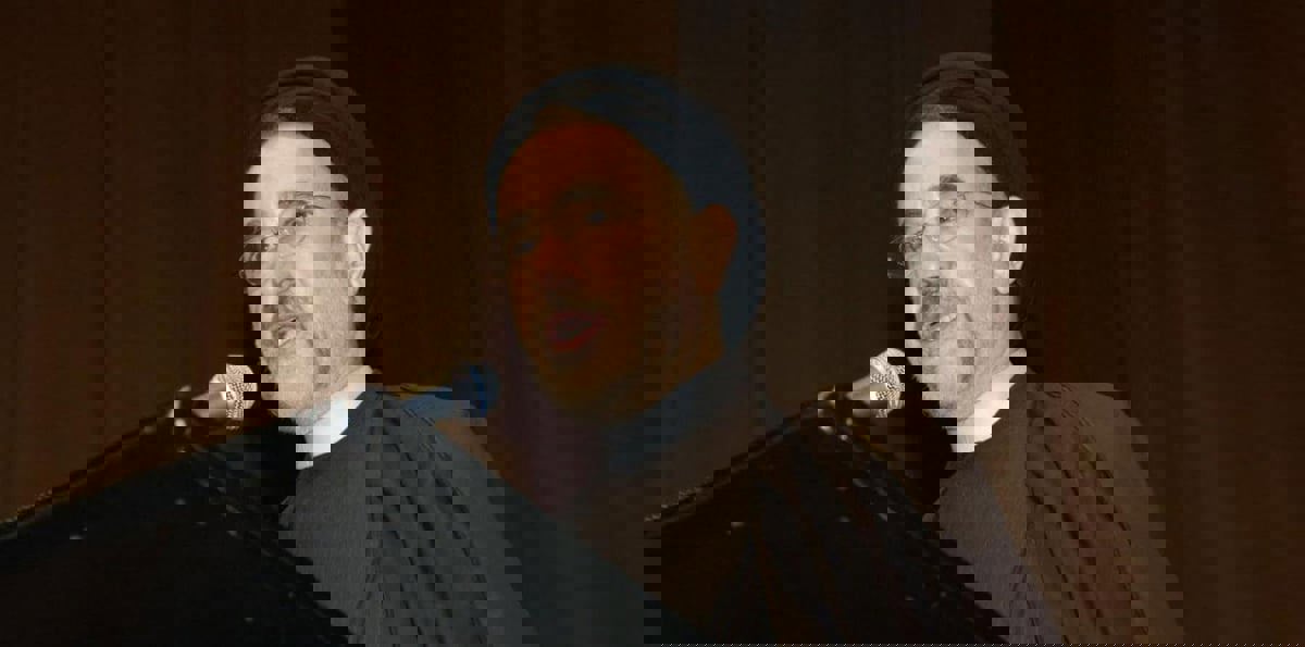 الحرس الثوري الإيراني يطالب خاتمي بكشف تفاصيل زيارته للسعودية