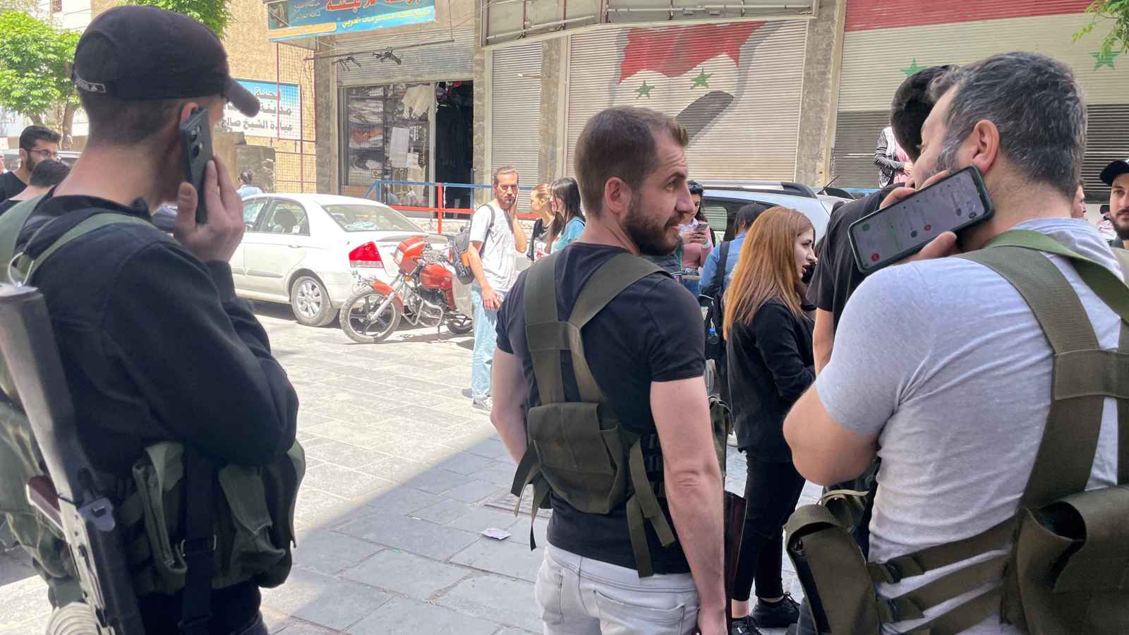 قيادي درزي يمهل حكومة دمشق 6 ساعات ويلوح بطلب الحماية الدولية (فيديو)