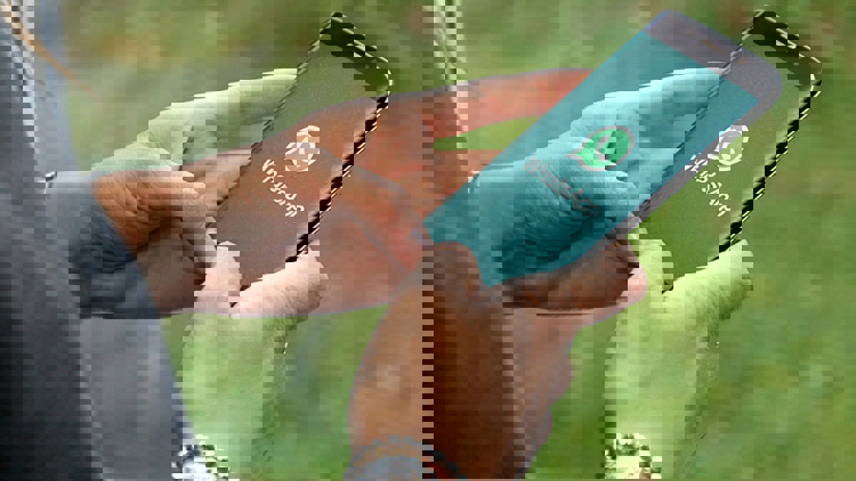 واتساب يتبادل ما يقرب من 100 مليار رسالة يوميا