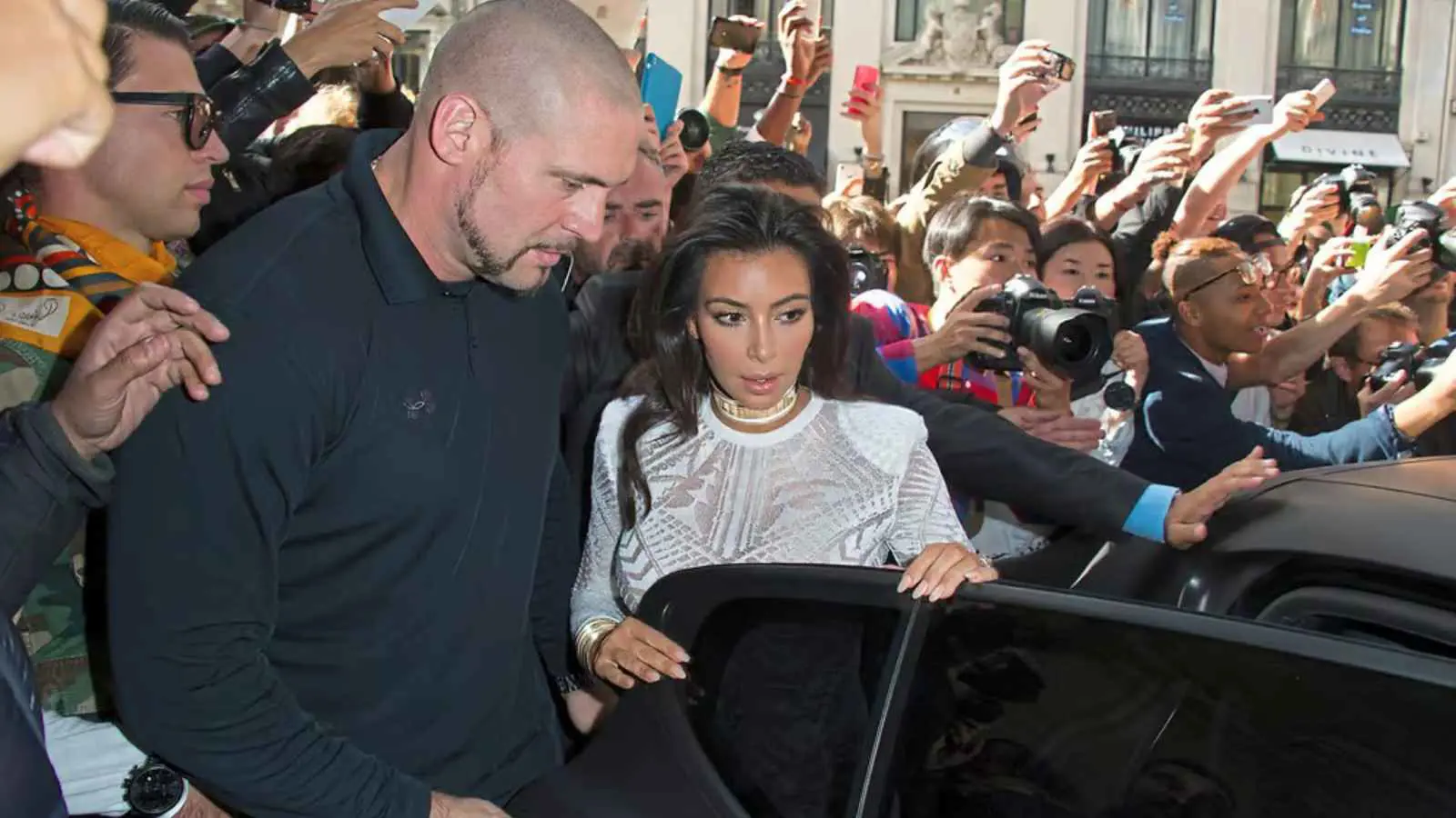 فرنسا.. نموّ لافت لـ"مهنة" الحماية الشخصية للمشاهير والأثرياء‎