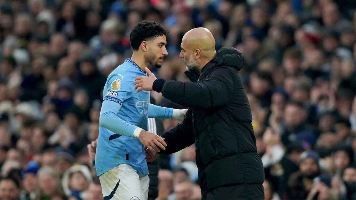 تحركات مخيفة.. هل تخلى غوارديولا عن عمر مرموش؟