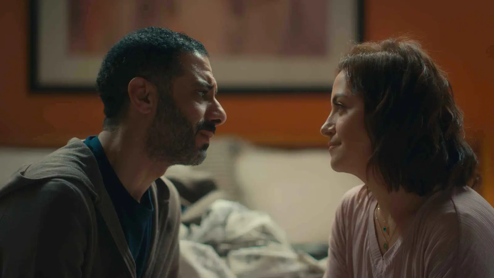 "كتالوج".. دراما تعزف برهافة على وتر أزمات الأبوة (فيديو)