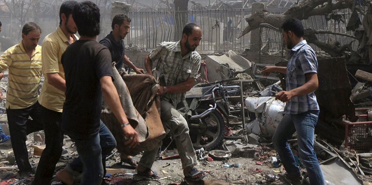 الجيش السوري يرتكب مجزرة في ريف حماة تخلّف 80 قتيلًا وعشرات الجرحى