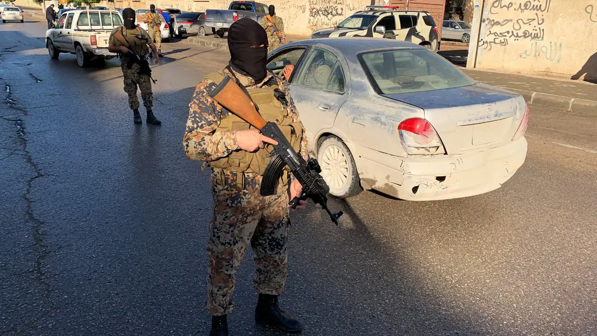 ليبيا.. سكت الرصاص وأصابع القوات المتحاربة على الزناد (صور)