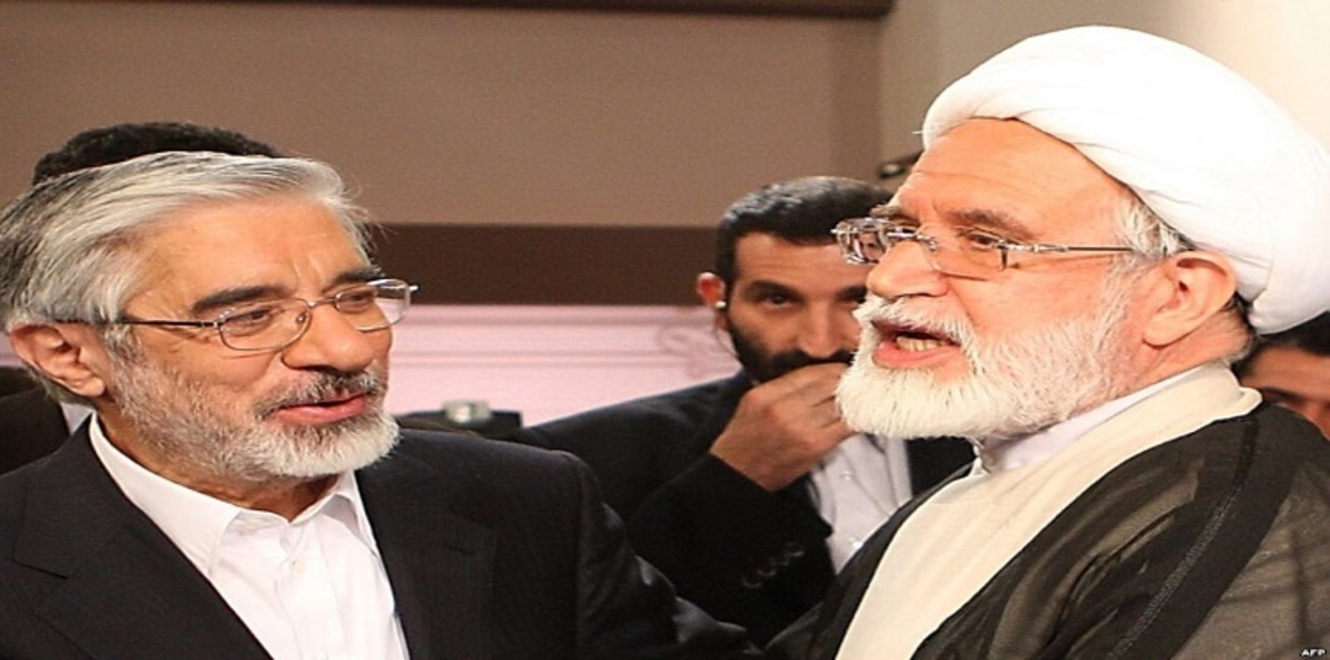 إيران تضع معارضيْن بارزيْن رهن الإقامة الجبرية لتضامنهما مع الثورة السورية