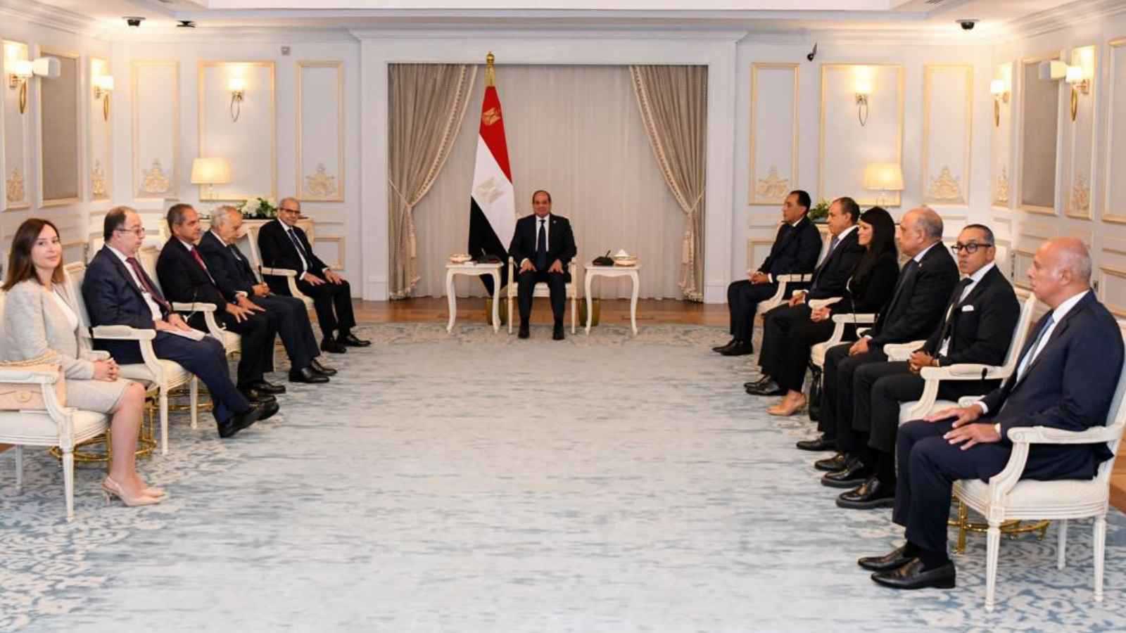 السيسي يؤكد دعم مصر لجهود استعادة الاستقرار في لبنان