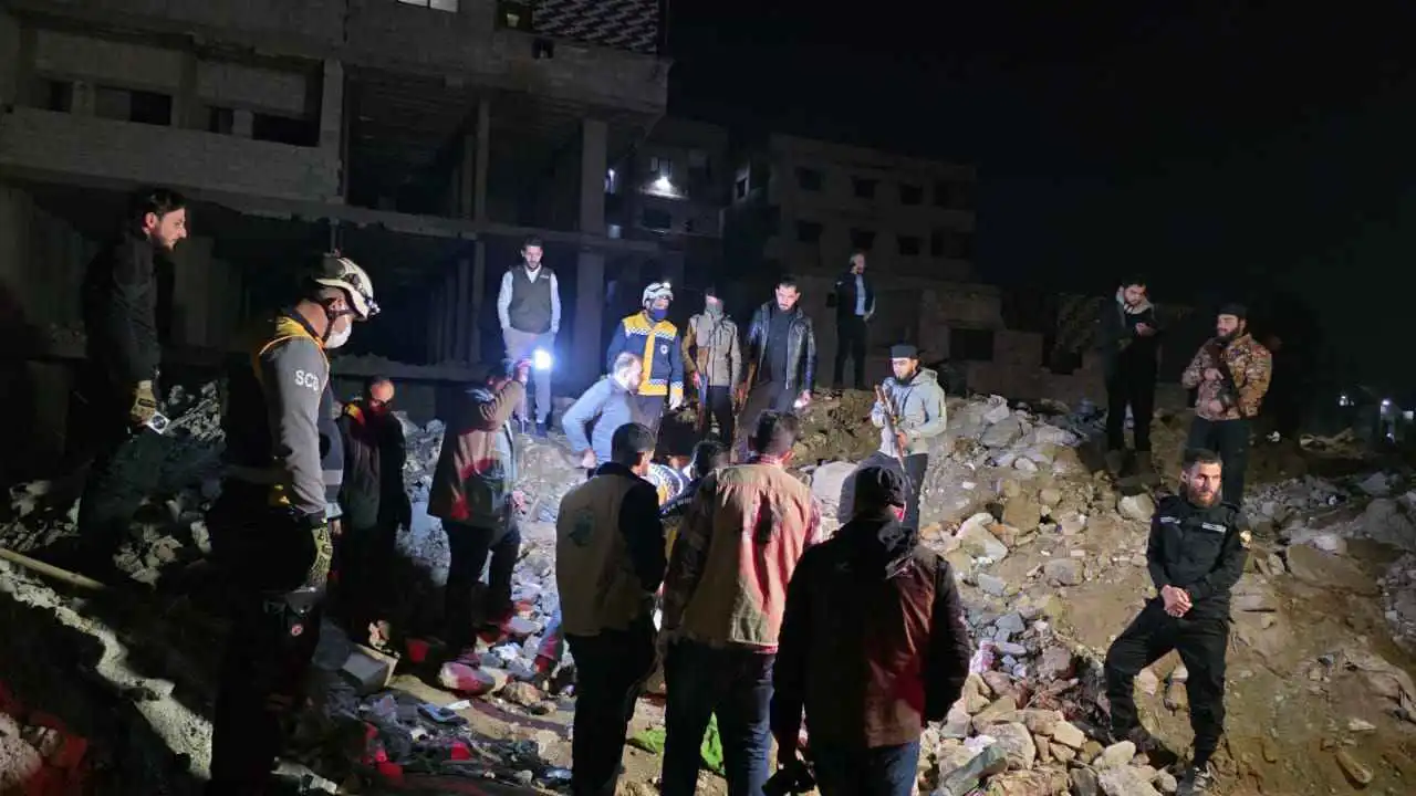 اكتشاف مقبرة جماعية جديدة في حي "التضامن" بدمشق (فيديو )