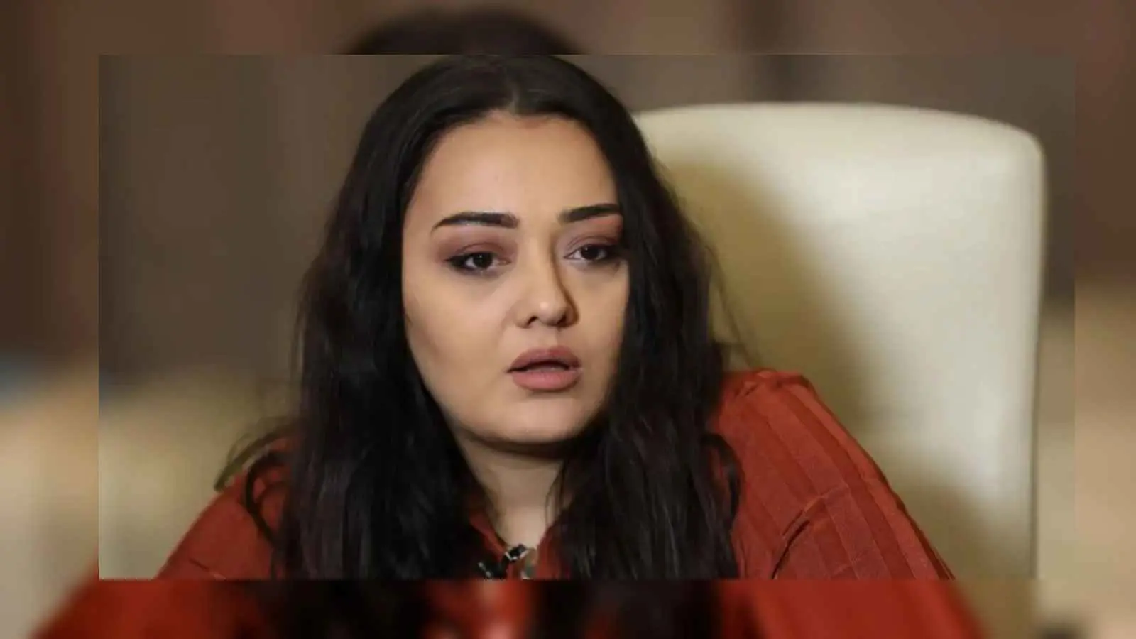 مصر.. القبض على شخص نشر صورًا خاصة للفنانة راندا البحيري