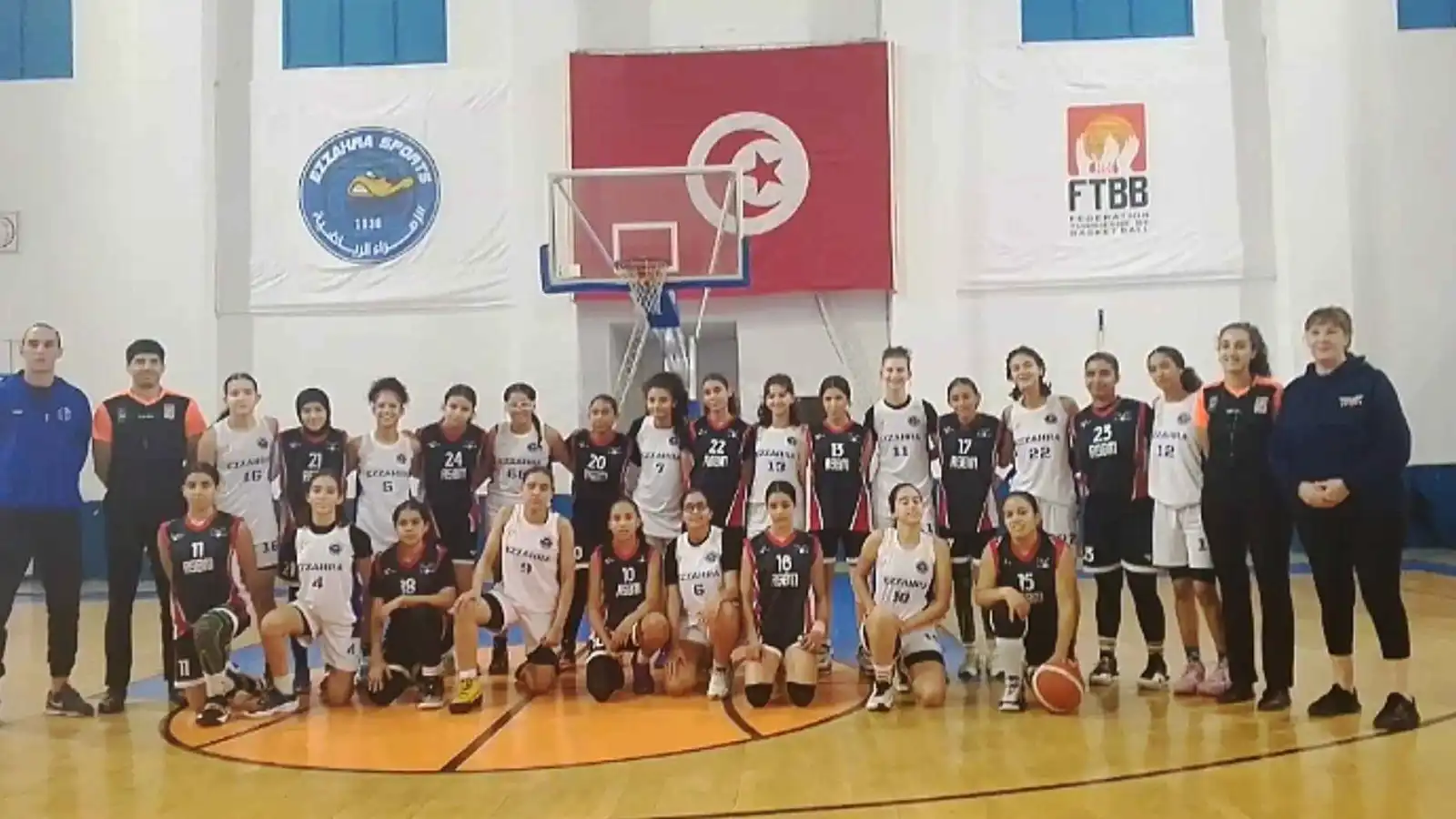 مباراة فريقي الناشئات بين نادي مرناق ونادي الزهراء الرياضية