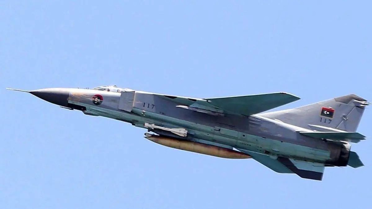 طيران حكومة الوفاق يقصف مواقع للجيش الليبي المطبق على طرابلس