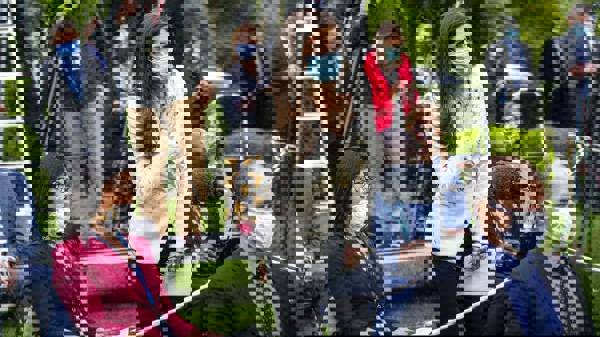 ترامب ينهي بشكل مفاجئ مؤتمره الصحافي حول كورونا