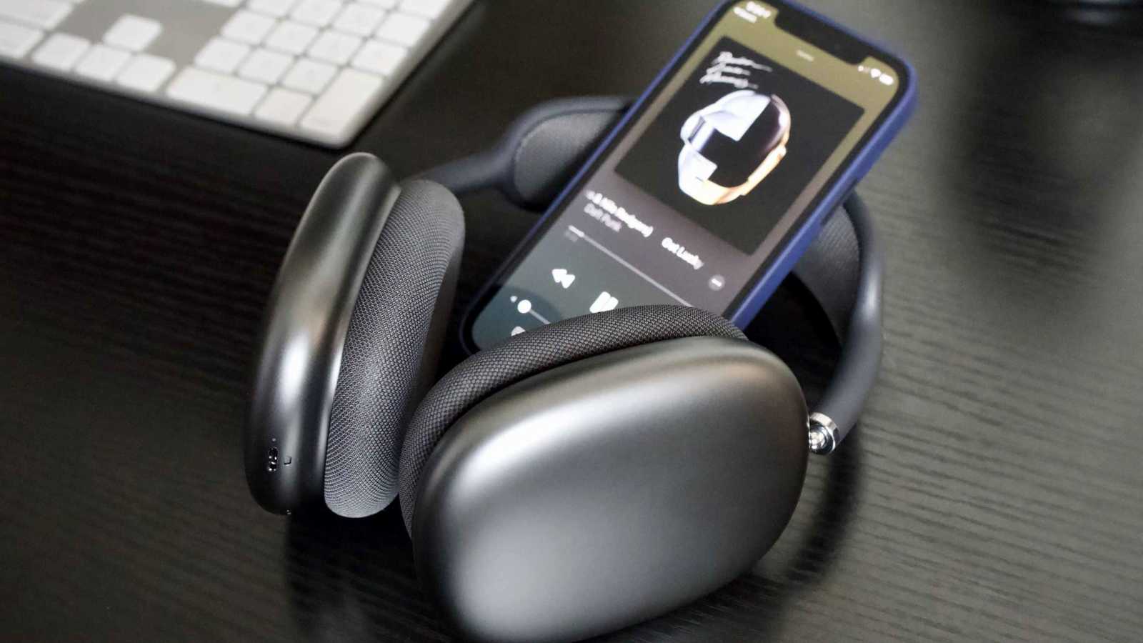 تطيل عمر البطارية وتحافظ على الأداء.. أداة ذكية في سماعات "AirPods"