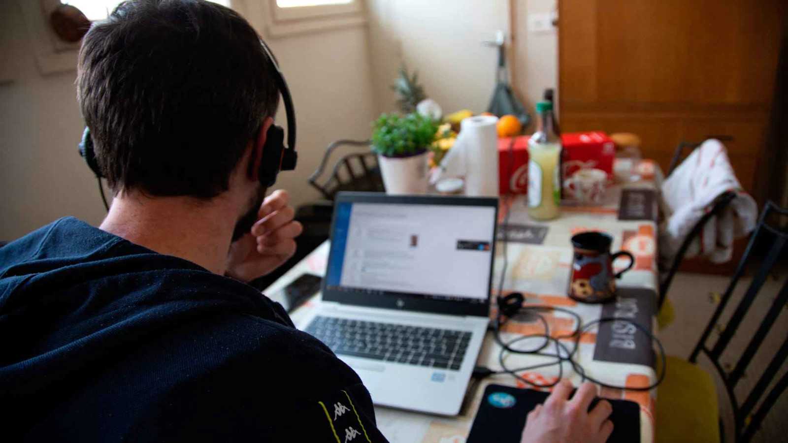 ولاية أسترالية تعتزم تشريع العمل من المنزل