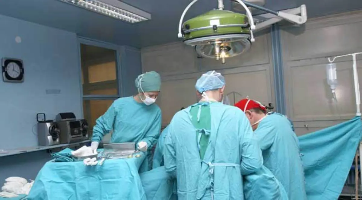 علاج الليبيين في العاصمة الجزائرية يحتاج لقرار وزاري