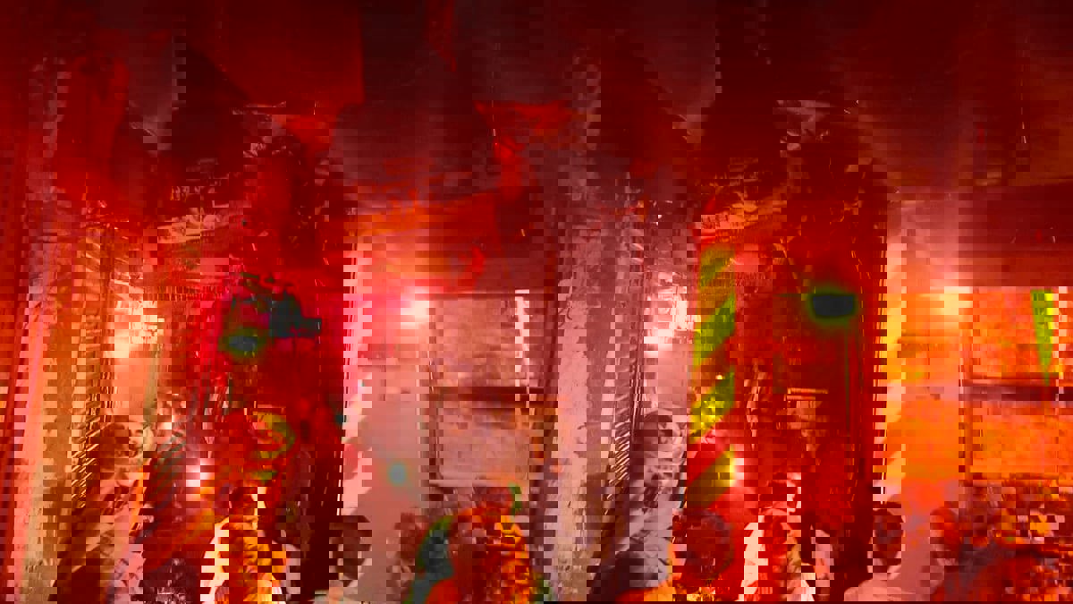 اليمن.. اندلاع حريق في سوق شعبي بصنعاء القديمة (فيديو) 