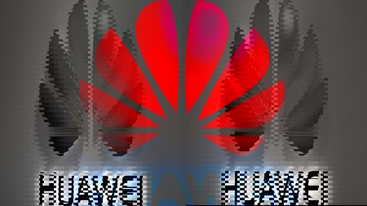 "هواوي" تستبدل الآلاف من المكونات التي تحظرها أمريكا في منتجاتها