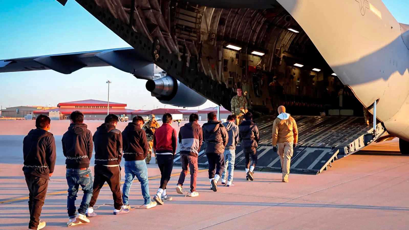 غانا تميط اللثام عن "صفقة" مع واشنطن بشأن المرحّلين من أمريكا