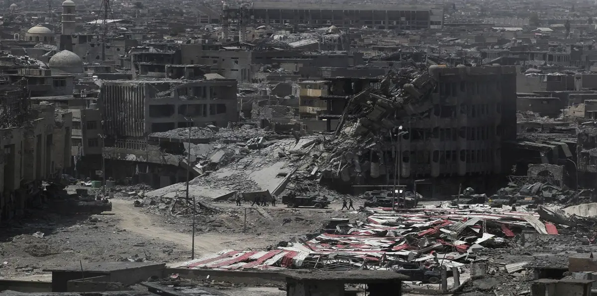 الحياة تنساب من جديد من بين أنقاض مستشفى الولادة الرئيسي بالموصل