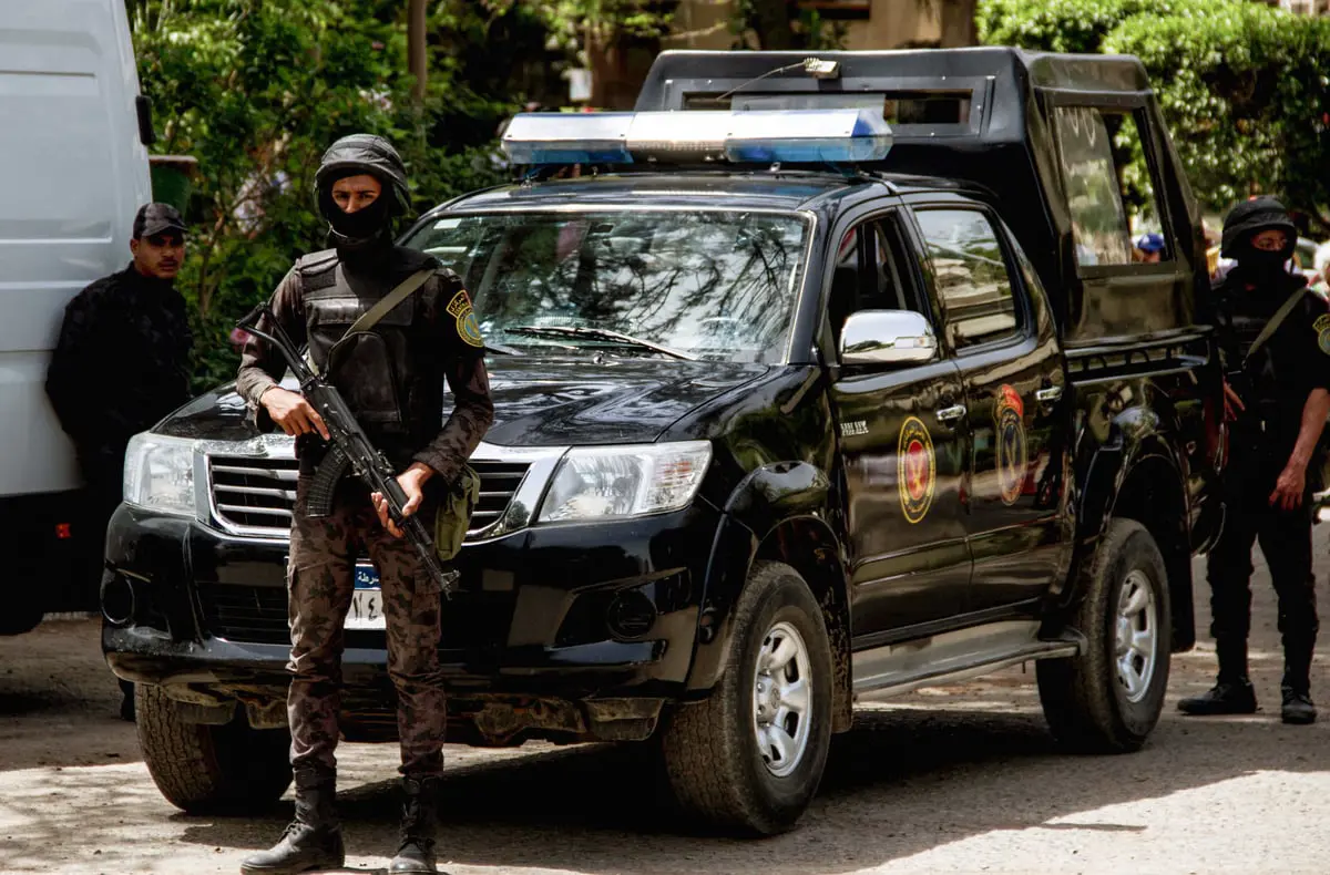 أطعم عائلته لكلاب ضالة.. تفاصيل جديدة عن "مذبحة الغربية"