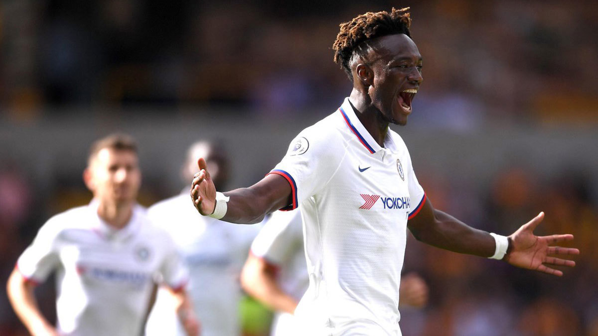 مباراة تشيلسي ضد وولفرهامبتون.. تامي أبراهام يسجل اسمه في تاريخ الدوري الإنجليزي (فيديو)