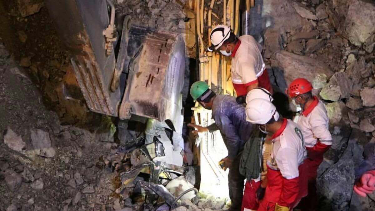 إيران.. مصرع 7 عمال في حادثة اختناق بمنجم فحم