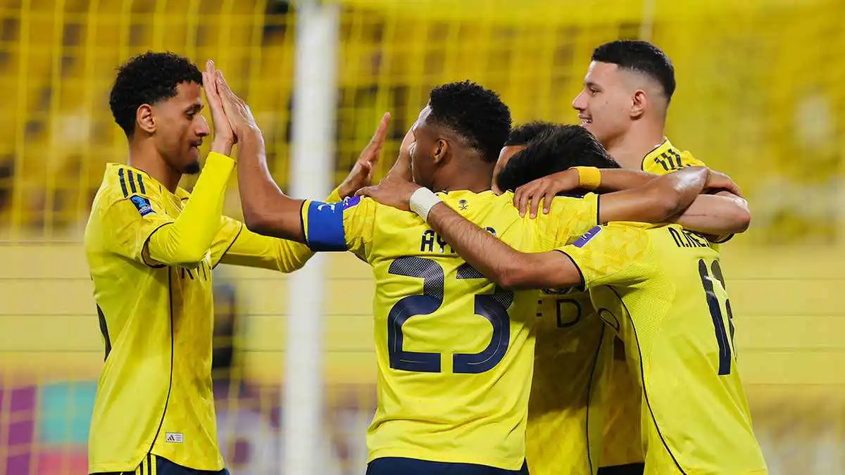ماذا يحتاج النصر لتصدر الدوري السعودي الليلة؟