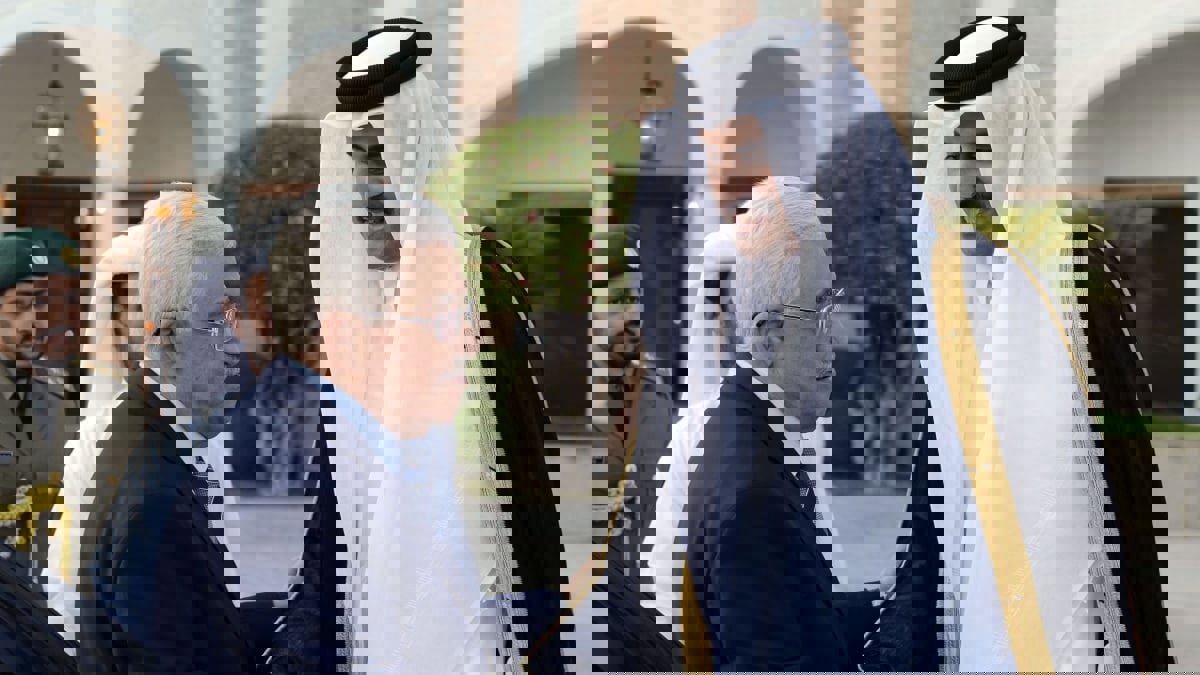 عباس يُخصص قطعة أرض برام الله لإقامة سفارة قطرية