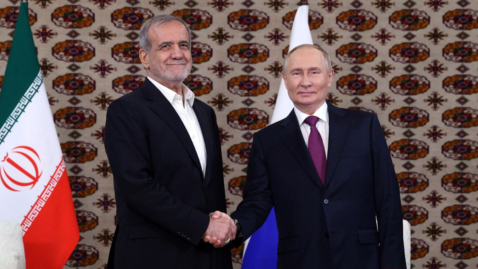 بزشكيان وبوتين يوقعان اتفاقية الشراكة الاستراتيجية في موسكو