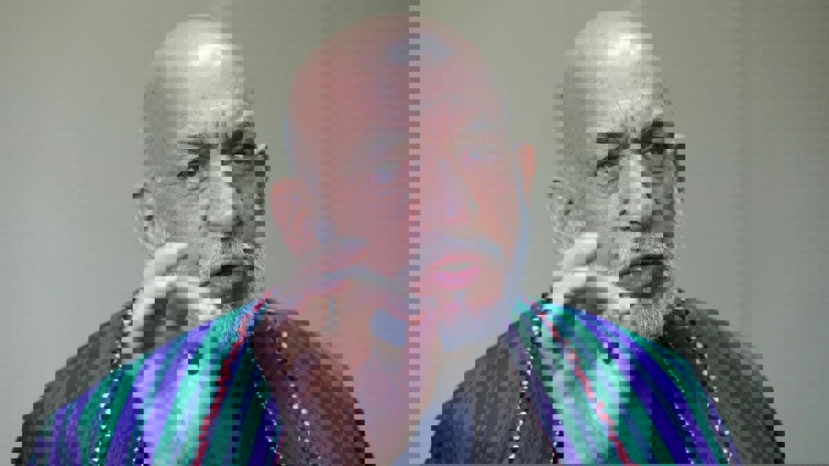 مع تشكيل حكومة طالبان.. كرزاي يطلب من إيران لعب دور الوسيط مع الحركة