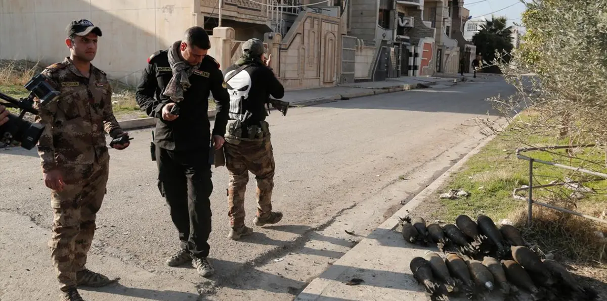 الجيش العراقي يعتقل "قناصة أجنبية" في الموصل القديمة