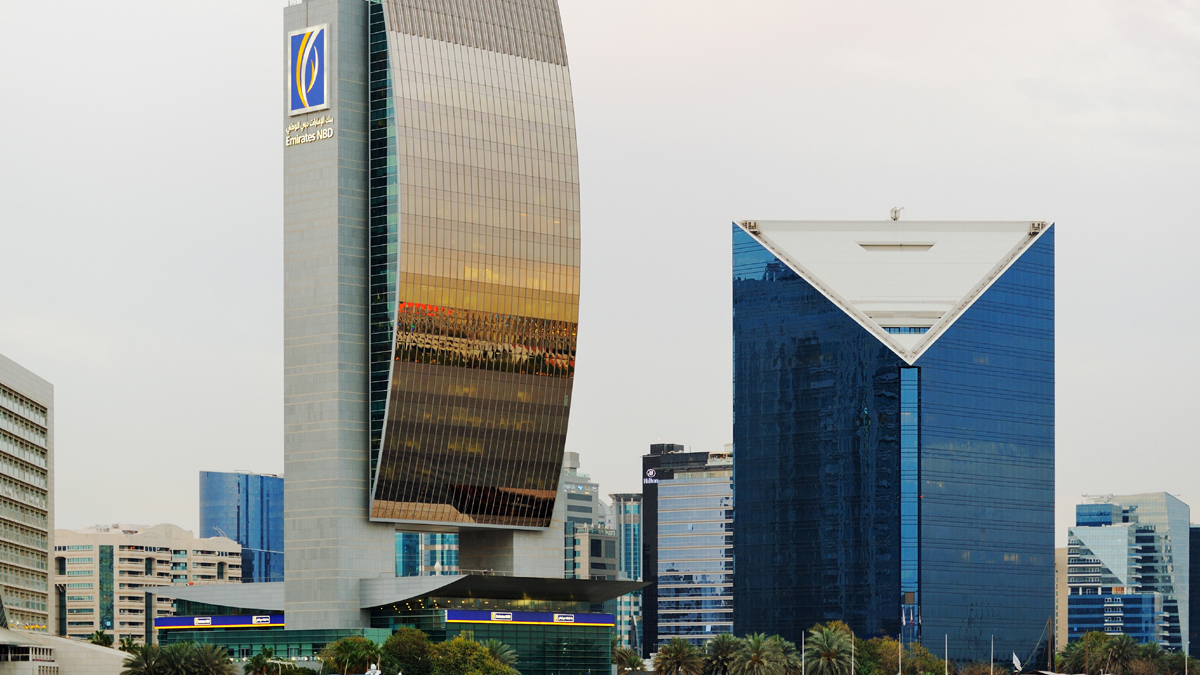 منها تأجيل أقساط القروض.. إجراءات مصرفية جديدة في دبي لتخفيف تداعيات "كورونا"