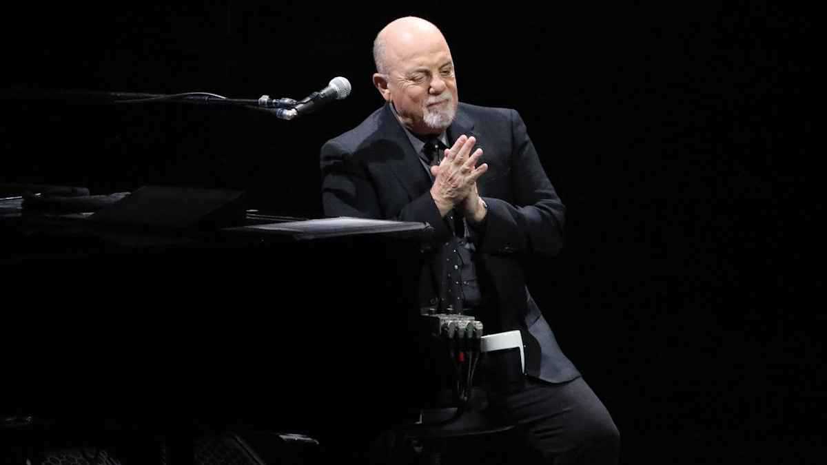 بيلي جويل يعود للغناء بعد معركته مع اضطراب الدماغ (فيديو)