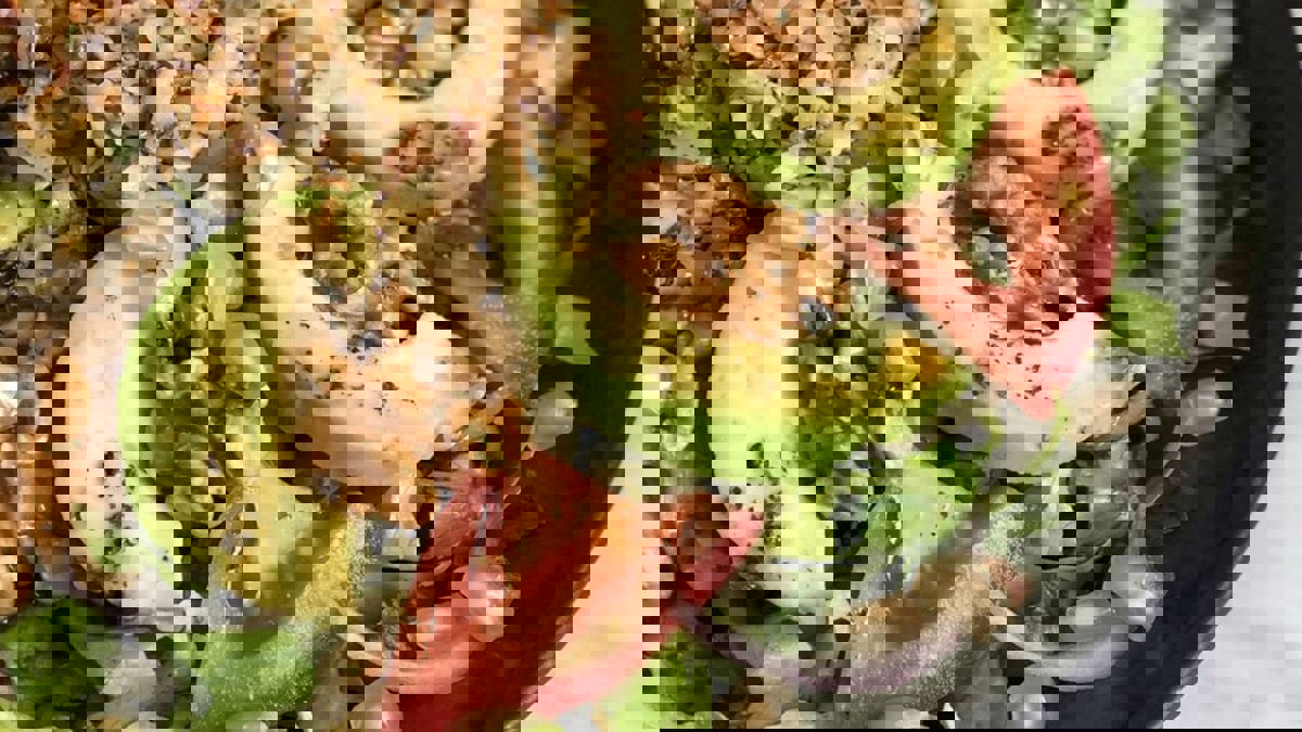 5 أطعمة يجب تناولها نيئة للحصول على فوائدها الصحية