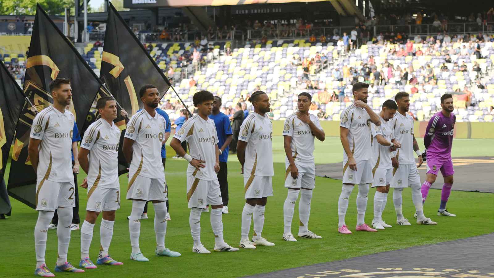 بعد "صعقة" الترجي .. غالاكسي الأمريكي يفسخ رسميا عقد أسطورة فرنسا