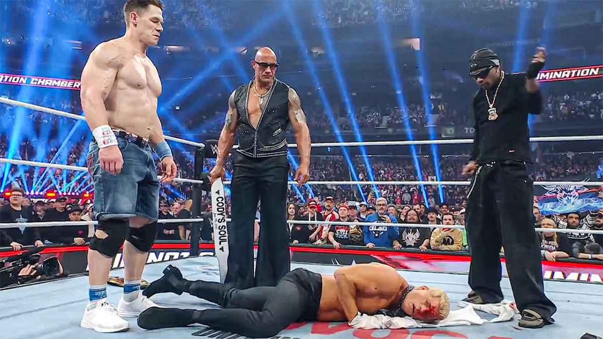 تمزق في طبلة الأذن.. كودي رودز يتعرض لإصابات قوية بعد مواجهة جون سينا (فيديو)