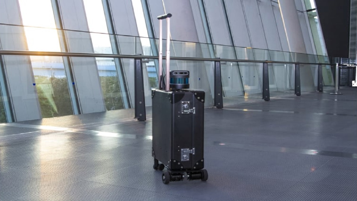 حقيبة ذكية لتوجيه المكفوفين بدلاً من العصي والكلاب