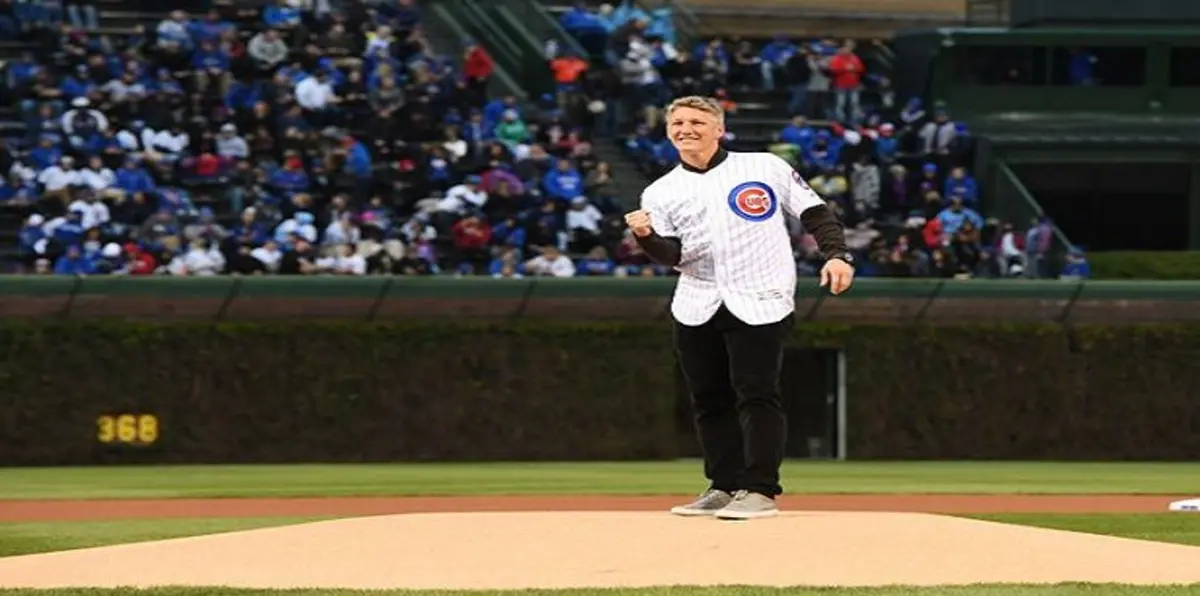 هل يتجه شفاينشتايغر لاحتراف لعبة "البيسبول"؟ (فيديو وصور)