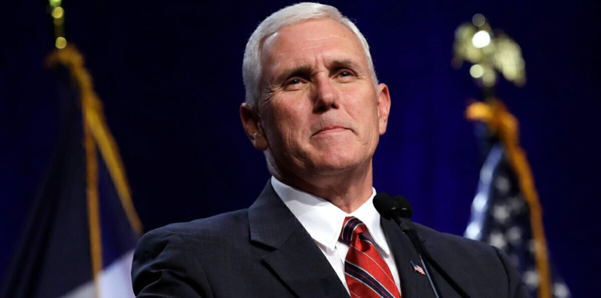 بنس يؤجل زيارته إلى الشرق الأوسط