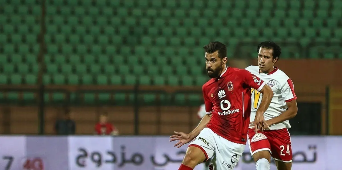 النادي الأهلي المصري يكشف عن "عروض ضخمة" للسعيد وموقفه من ضم لاعب الزمالك