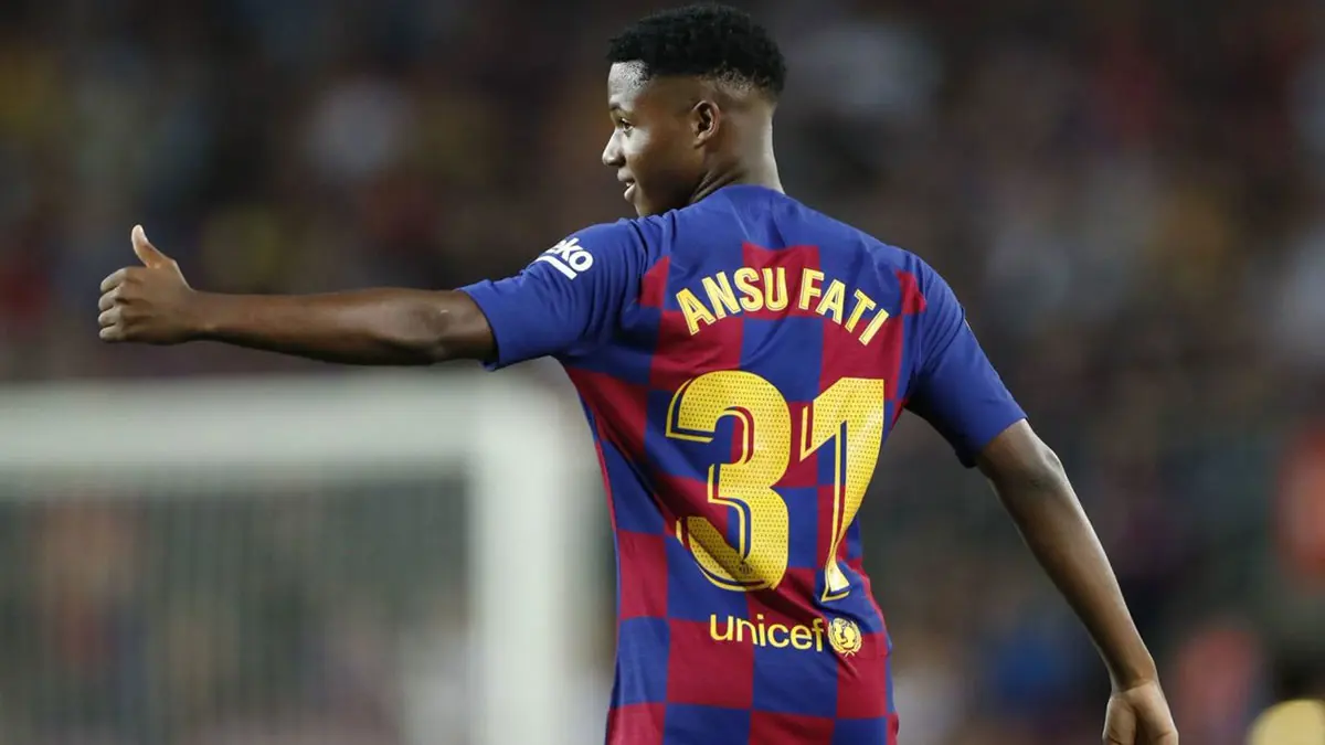 بروسيا دورتموند يطلب فاتي من برشلونة.. والبلوغرانا ينتظر نتائج الصفقات الجديدة