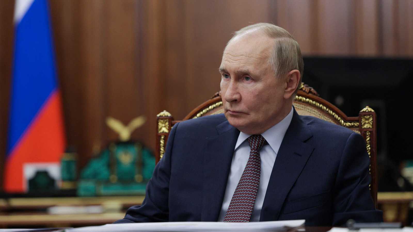 الاتحاد الأوروبي يمدد عقوباته على مسؤولين وكيانات روسية