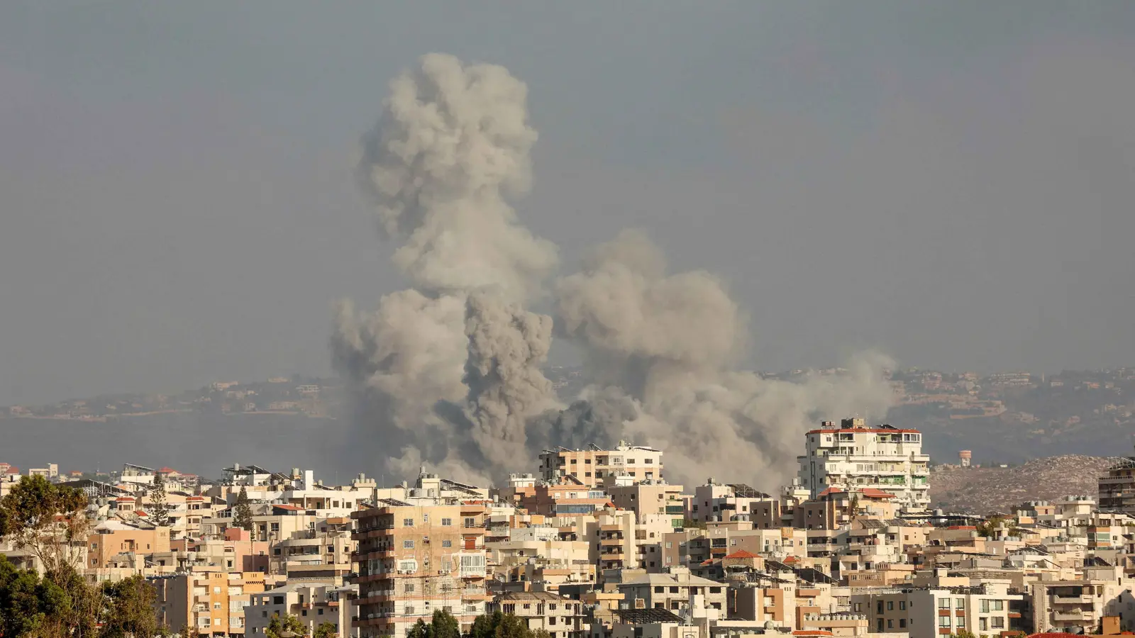 غارة إسرائيلية على جنوب لبنان تقتل قائدا ميدانيا في حماس