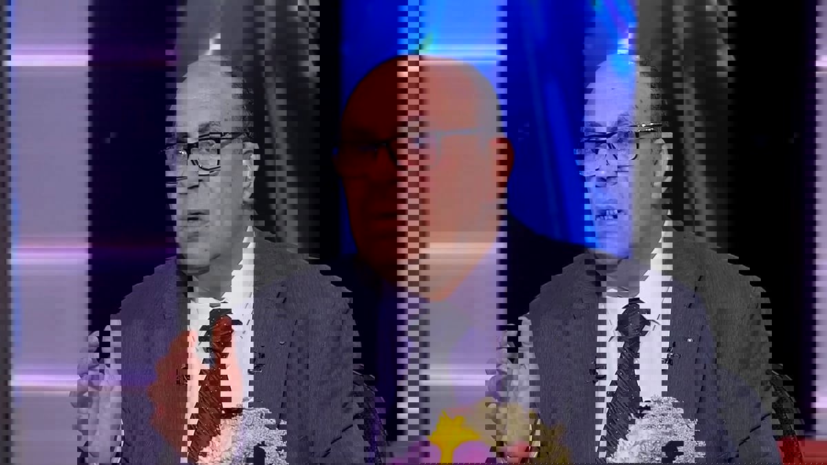 بعد إثارته الجدل بسبب "نيرة أشرف".. مبروك عطية يعتزل مواقع التواصل