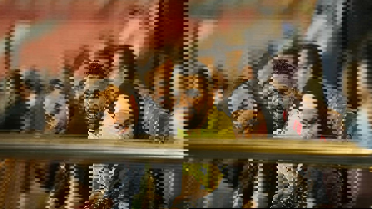 زوجة مؤمن زكريا ترد على شائعة وفاته