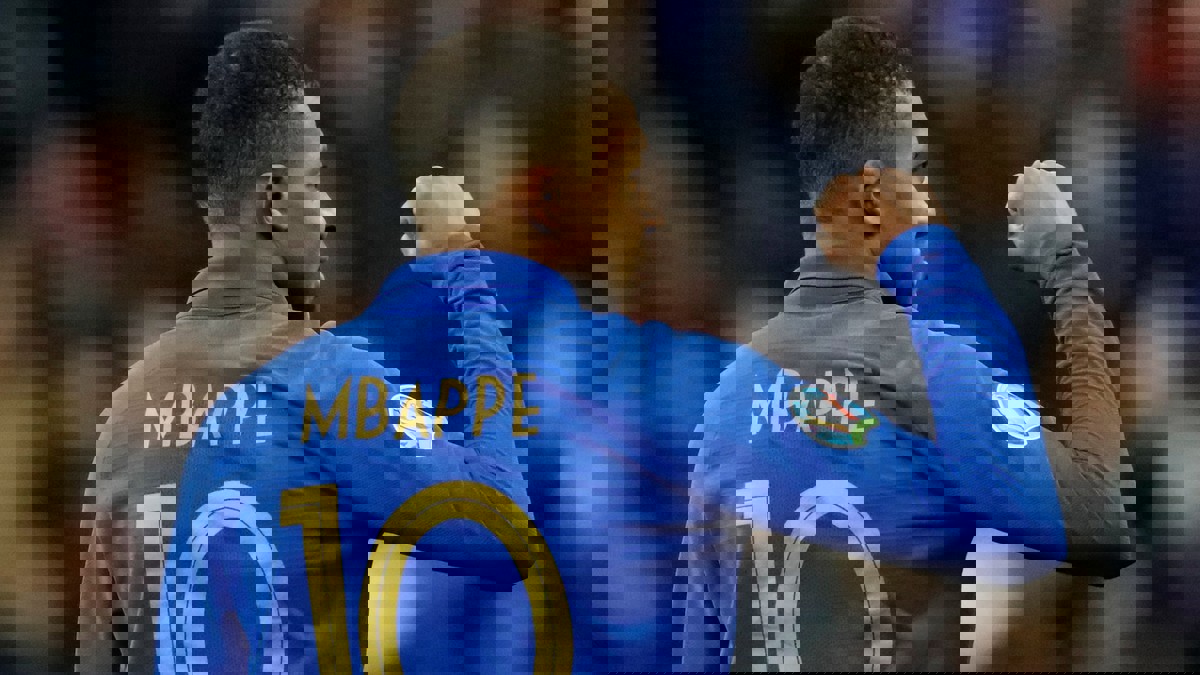 مبابي يحاول إقناع باريس سان جيرمان بالموافقة على انتقاله لريال مدريد.. تعرف على التفاصيل