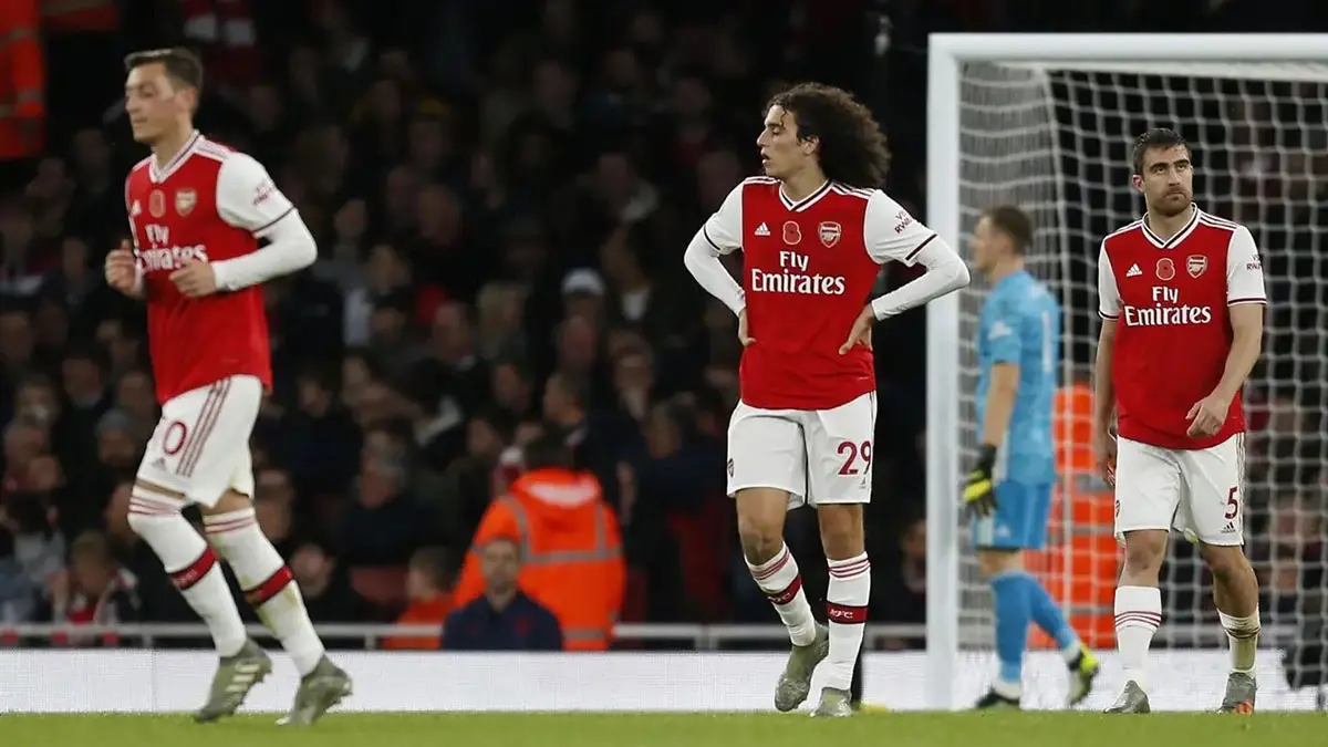 ليستر سيتي يفوز على برايتون.. ولاكازيت ينقذ آرسنال أمام ساوثامبتون