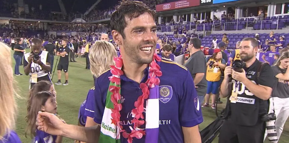 كاكا يخسر مباراته الأخيرة في الدوري الأمريكي.. ويودع الجمهور باكيًا (فيديو)